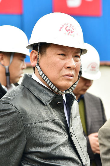 攻坚克难求突破 细微之处见真情——记中铁四局杭黄