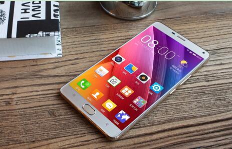 金立旗舰配置超级续航手机M5 Plus亮相安徽