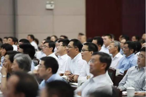 刘庆峰受邀为上海市委常委学习会作专题报告
