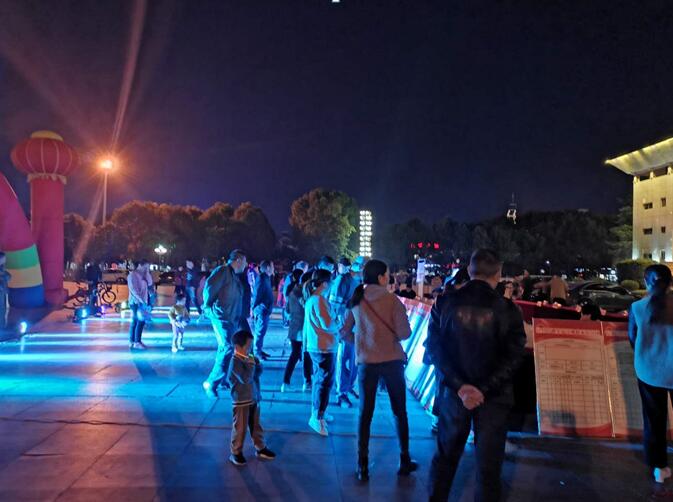 夜总会招聘_酒吧,夜总会,夜店,会所的区别