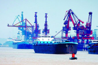 英雄联盟S4总决赛韩国SSW3:1轻取皇族 中国