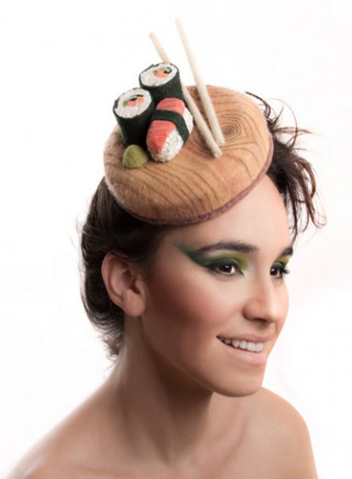 藝術家奇思妙想打造美食帽飾