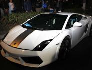 廣州交警深夜查車現場堪比豪車展