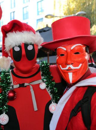 夠啦!聖誕老人要被你們玩壞啦……