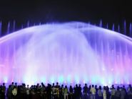 亚洲最大音乐喷泉群人气爆棚