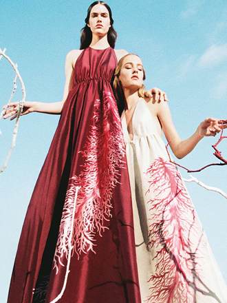 Valentino廣告片美輪美奐 眾超模化身墜凡精靈