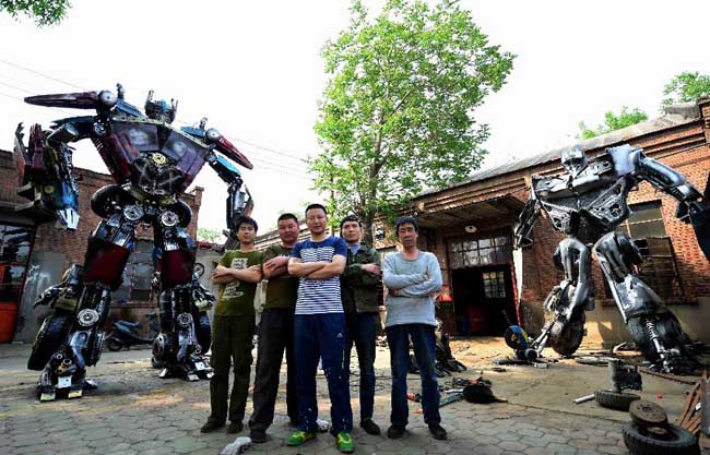 廢舊汽車變“汽車人” 都市白領的“機械創業夢”