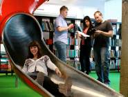 全球最酷辦公室 內設滑梯遊戲廳