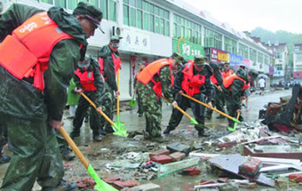 臺風過後救災忙