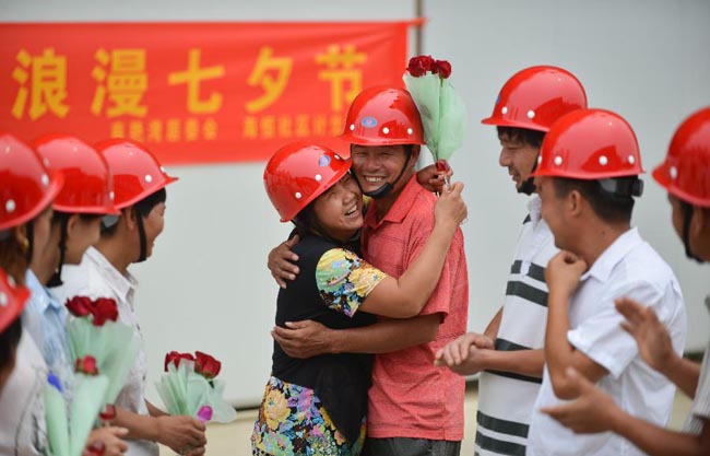 合肥：建築工地上的浪漫&ldquo;七夕&rdquo;