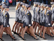 外國女兵閱兵：俄最養眼