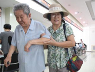 九旬老人七夕節補辦結婚證