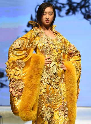 &ldquo;繡羅雲裳--海派旗袍與雲南服飾展&rdquo;亮相昆明