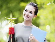 聯合軍樂團女兵演奏員