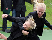 女保鏢：是警衛還是花瓶?