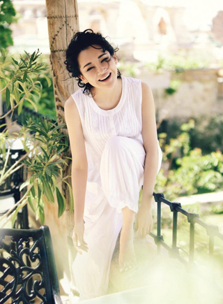 許晴自然係寫真曝光 梨渦甜美眼神清澈