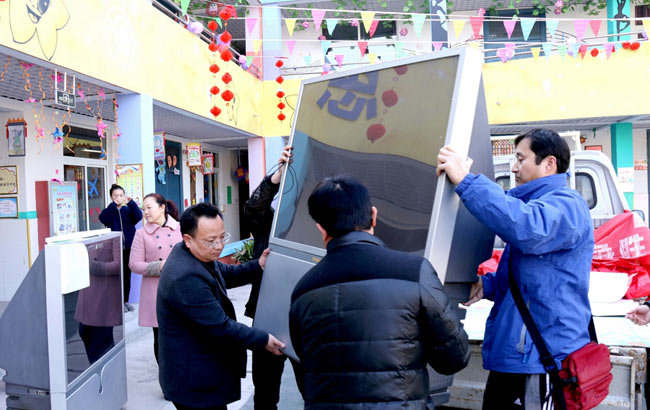 淮北:信息化下鄉幫扶農村學校