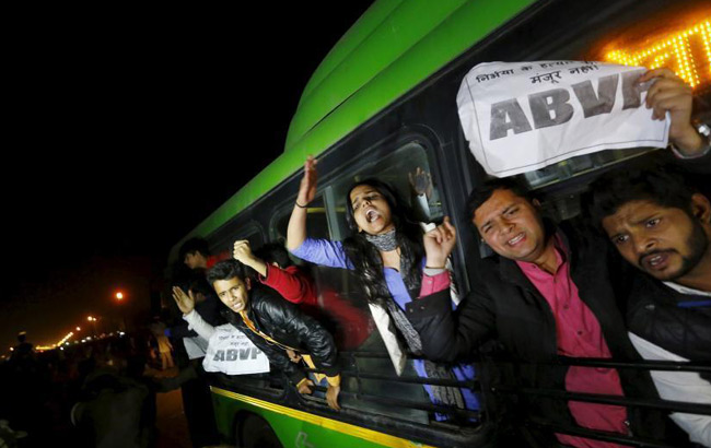 印度黑公交轮奸案罪犯获释 民众爆发示威游行