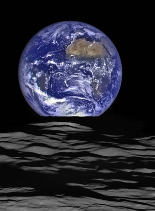 NASA拍摄地球升出月球地平线