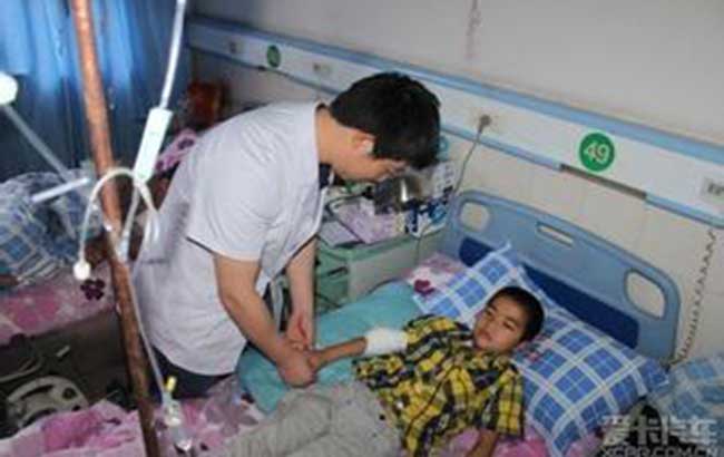 4岁男童骨折致9级伤残幼儿园被判赔19万余元