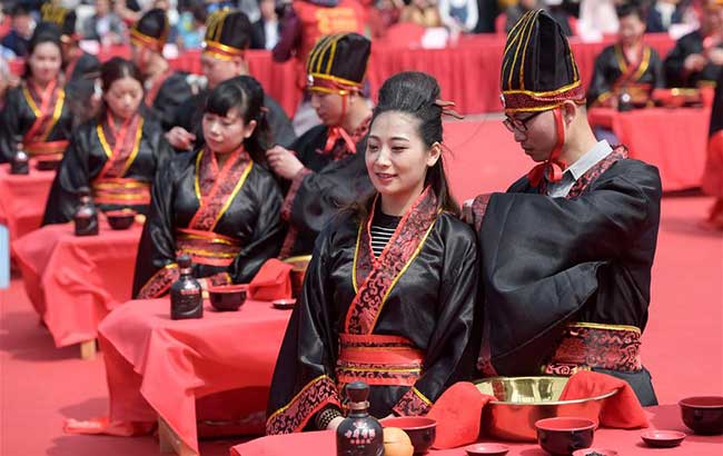 朝鲜gdp总量_2015年朝鲜人均gdp(2)