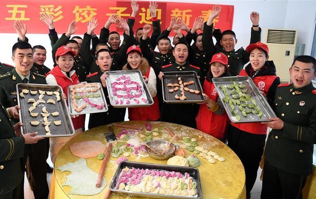 合肥:軍民共迎新春