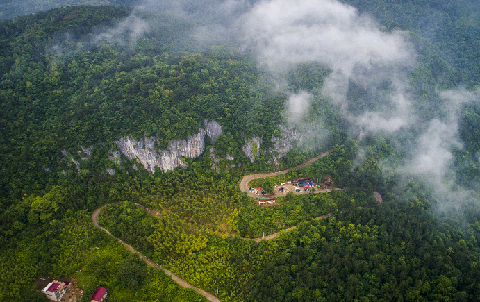 皖南“川藏線” 醉美天地間