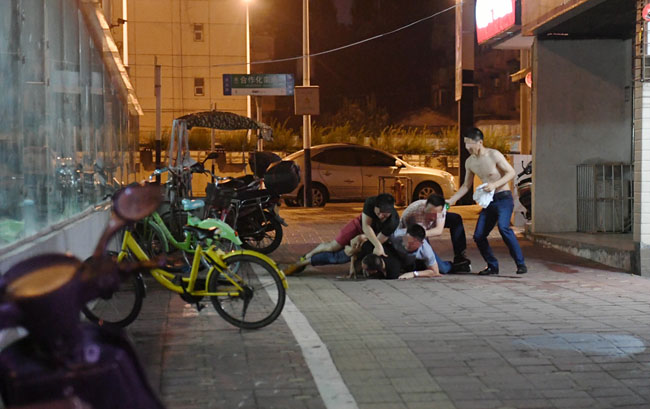 【6.26國際禁毒日】現場直擊:刑警深夜擒毒販