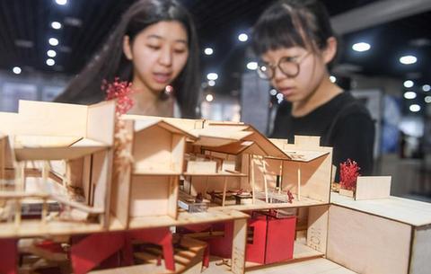 金寨始发!首列高铁动车组从大别山区开出