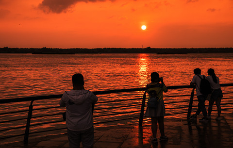 彩虹美如畫 晚霞紅滿天