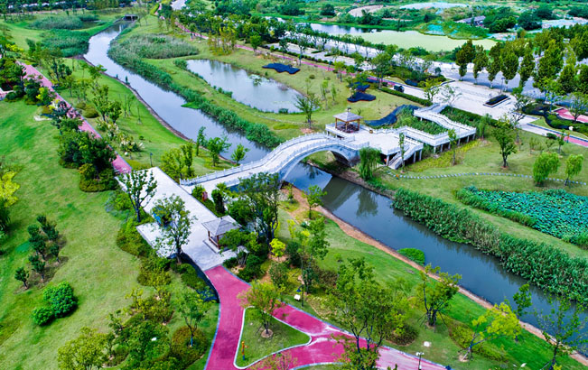 航拍:昔日江邊黑砂河 今朝美麗生態景觀帶