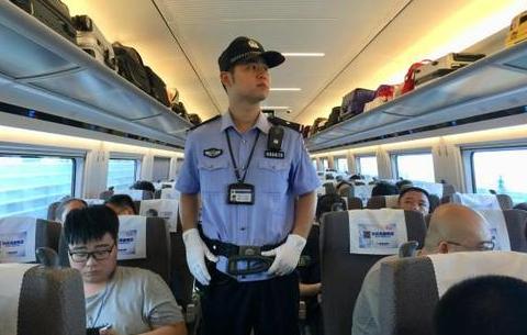 黃山:逃犯高鐵落法網 距離被上網追逃10分鐘