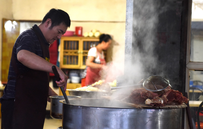 濃濃一碗牛肉湯 滿滿家鄉的味道