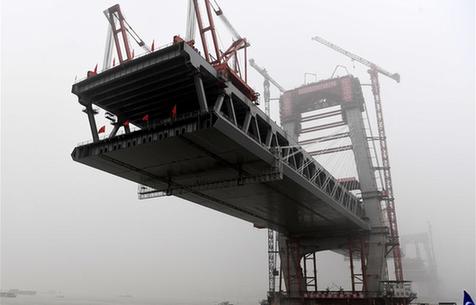 商合杭鐵路蕪湖長江公鐵大橋北主塔建成