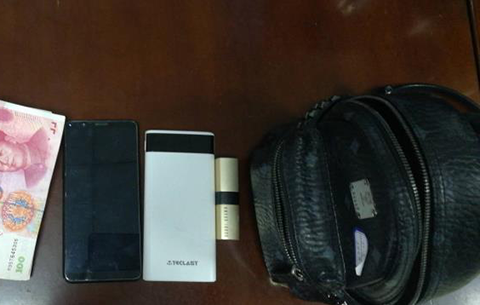 鐵路職工拾金不昧 旅客貴重物品失而復得