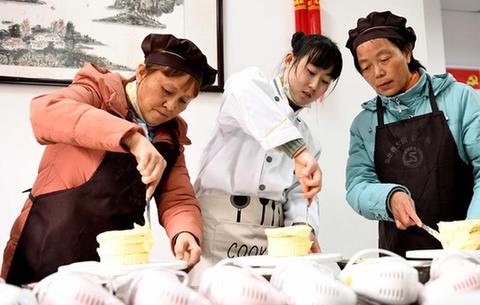 合肥楼盘广告一脱到底被罚80万元