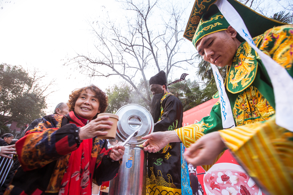 包公故裏品臘八 孝肅新風暖廬州