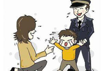 男童玩雪迷路 眾人接力相助