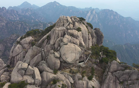 黄山莲花峰"王者归来"