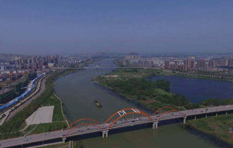 脫貧不忘村裏人