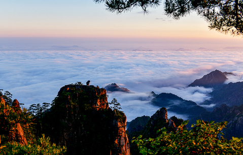 黃山:邂逅日出 追逐雲海