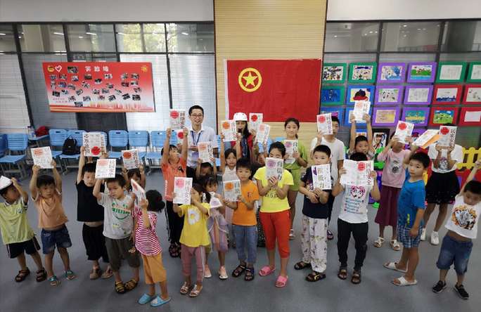 合肥：安置點裏的笑聲