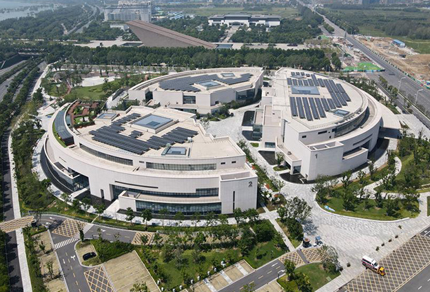 把握好创新的实质，围绕产业链部署创新链，围绕创新链布局产业链。
