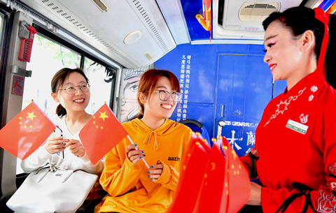 安徽亳州：紅旗飄飄迎國慶