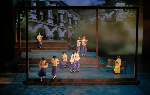 新创黄梅戏《不朽的骄杨》精彩上演