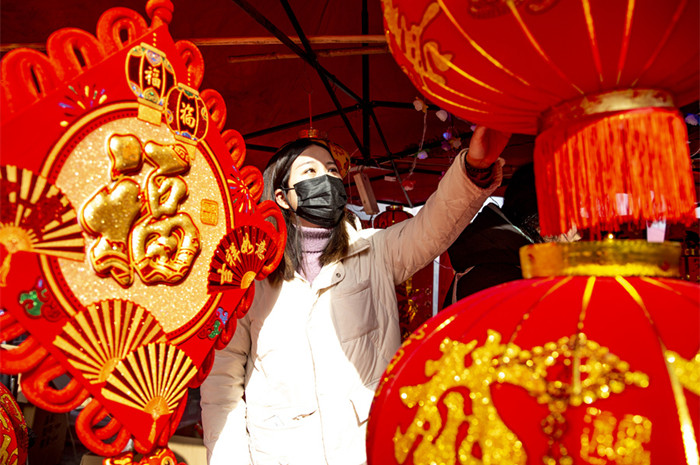 新春走基层丨赶大集办年货